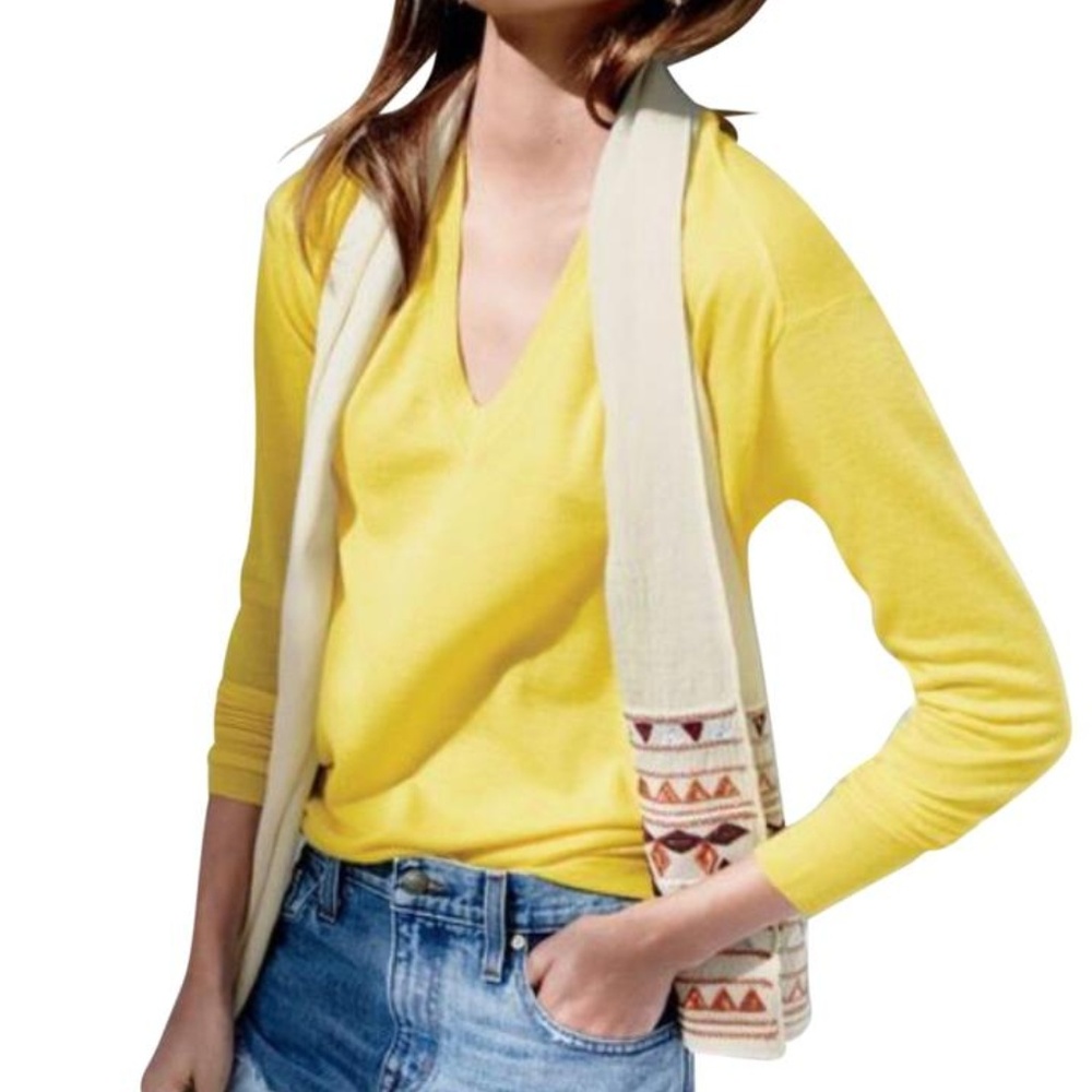 J. CREW SILK BLEND V NECK LIGHT WEIGHT SWEATER